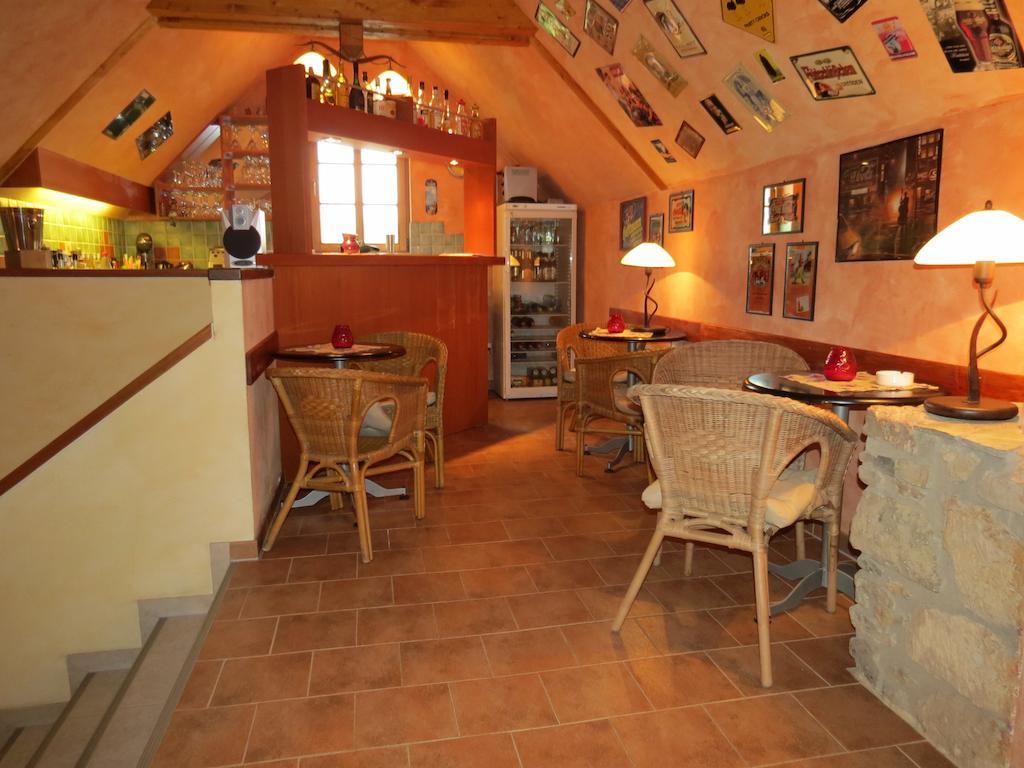Landhotel Altes Pfarrhaus Kindelbrueck Bagian luar foto